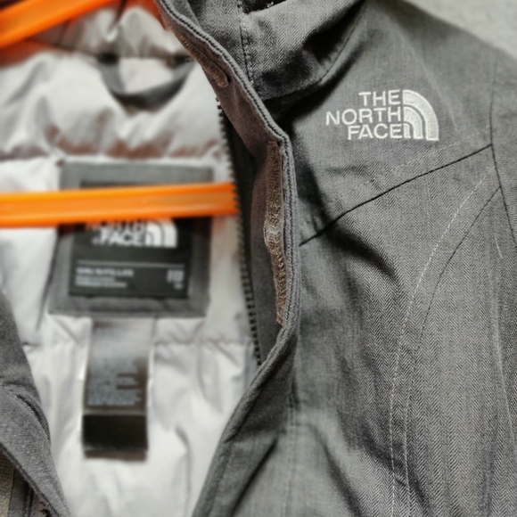 Girl's winter clothes - Picture 3 of 7